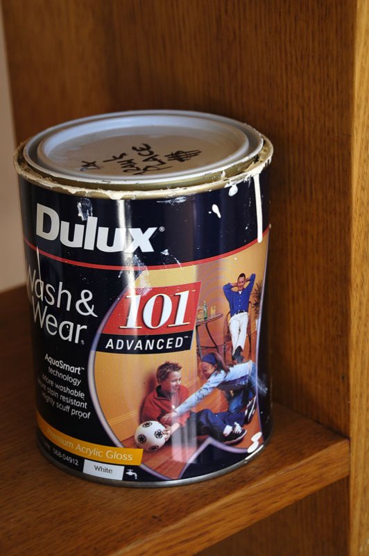 paint tin v.jpg
