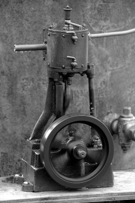 steam motor v.jpg