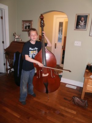 cello player.JPG