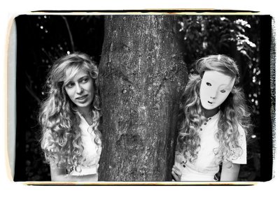 POLAROID_GIANTFORMAT b Girl behind the mask GROOT.jpg