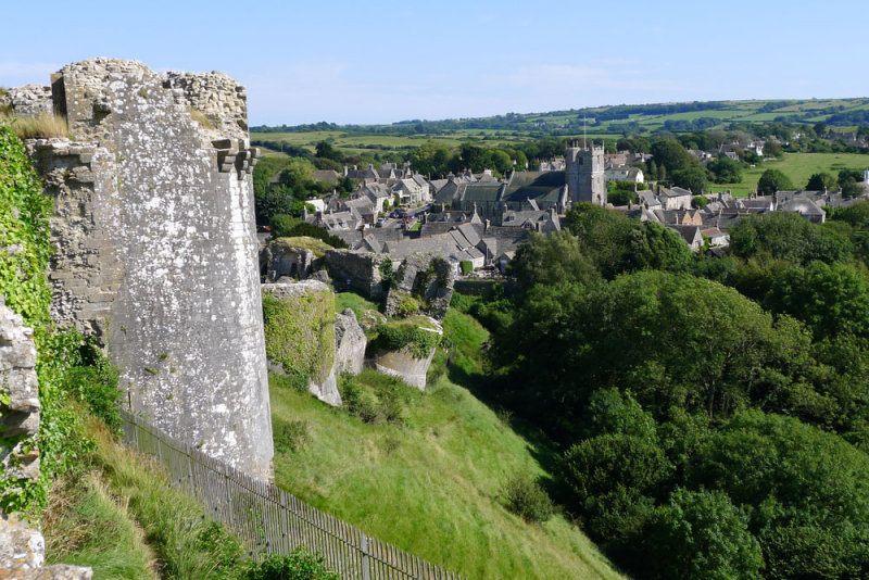 Corfe castle3.jpg