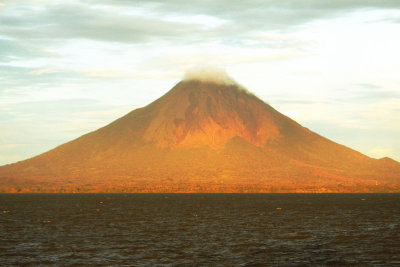 Sunset on Volcan Concepion.jpg