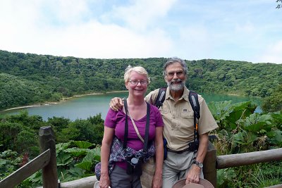 Lynn and Hamish at Botos.jpg