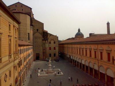 Piazza Galvani