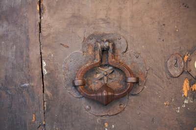 Door knockers, knobs & locks