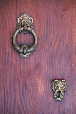 Door knockers, knobs & locks