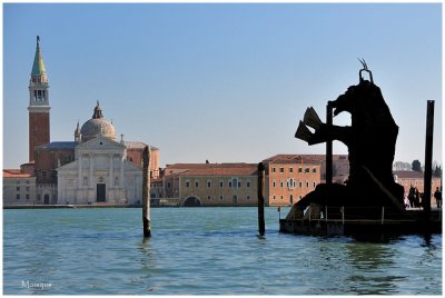Le taureau et vue sur L' Ile de San Giorgio Maggiore