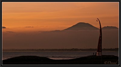 Evening dusk on the volcanoes.