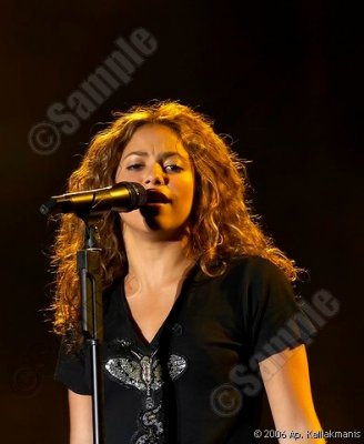 Shakira Live in Athens 8