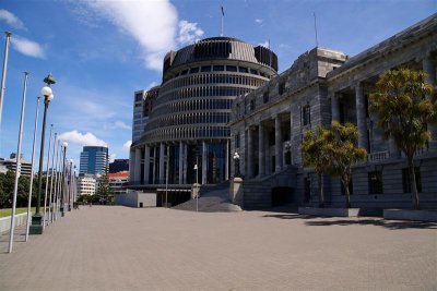 Wellington22 Beehive and Parliament building (Medium).jpg