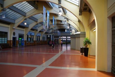 Wellington32 Central Station Hall2 (Medium).jpg
