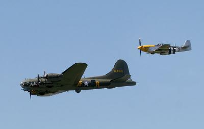B-17 & P-51 MUSTANG