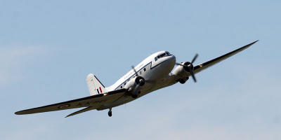 DOUGLAS DAKOTA DC-3