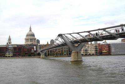 Bridge to St. Pauls