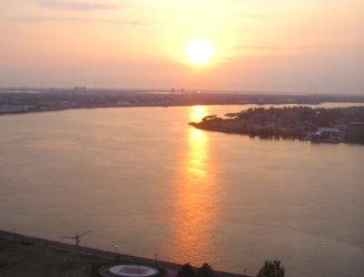 Sunrise over the Mississippi