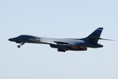 D200b1bomber1.jpg