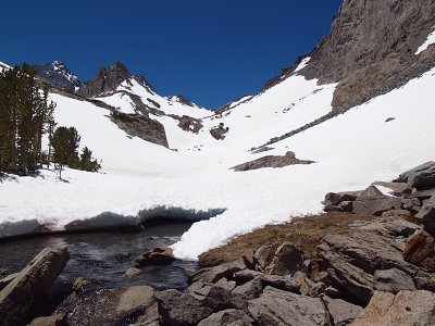 The valley to Jigsaw Pass