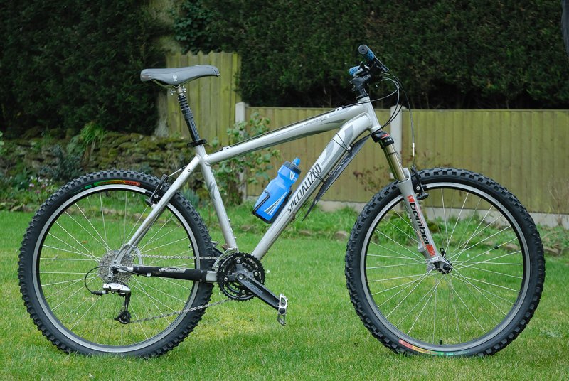 specialized hardrock 2008