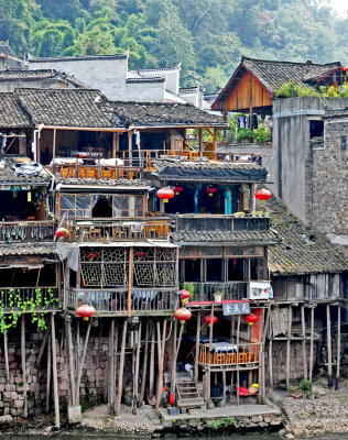 Fenghuang - Stickhouses