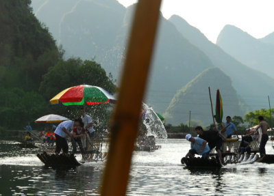 Yu Long River Waterfight start