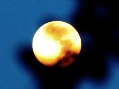 Red Moon