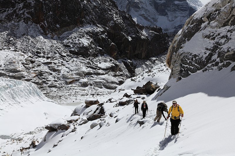 Climbing Cho La