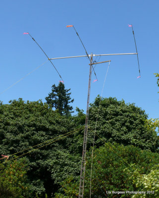 VE7TUB antenna is a Mosley Classic 33 tri-band beam