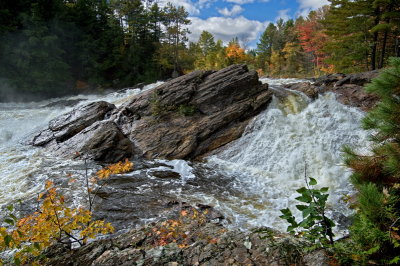 Chutes d'eau et cascades / Waterfalls and cascades P.Brunet