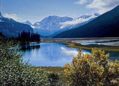 3bbisULT_BBBzwwPB_ASC7890ii_Canadian_lake_Alberta_Can.jpg