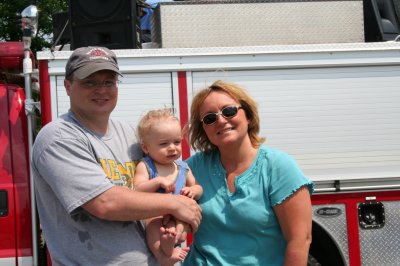 Me with Daddy and Aunt Kim