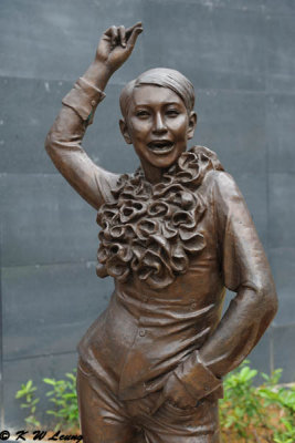 Bronze Statue of Prudence Lau DSC_7332