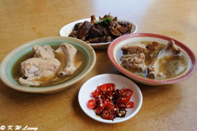 Ng Ah Sio' Pork Rib Soup & Braised Pig Protter DSC_8585