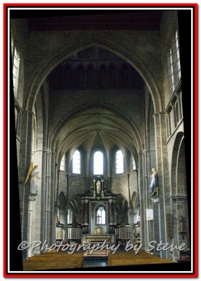 St Quintin Church-7765A.jpg
