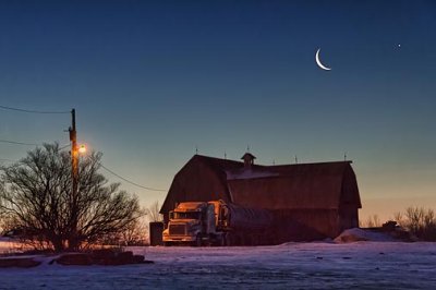 Moon Over Barn 20110301