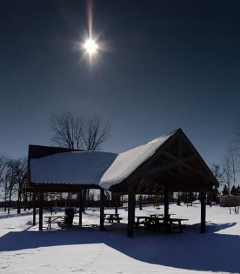 Bate Island Shelter 06626-8