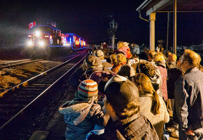 CP Holiday Train 2011 Arrives (20111127)