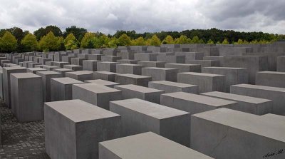 20109 - Holocaust Memorial / Berlin - Germany