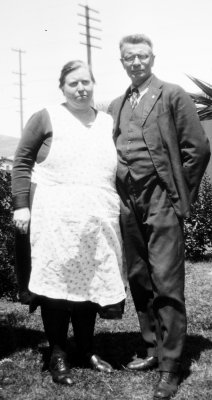 Tante Anna and Emil Petry.jpg