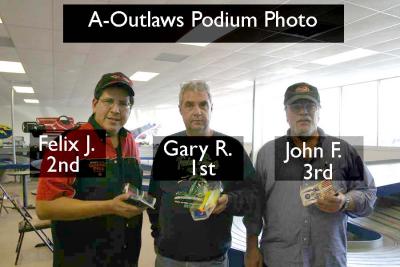 g4/75/611675/3/52557632.AOutlawPodiumsm.jpg