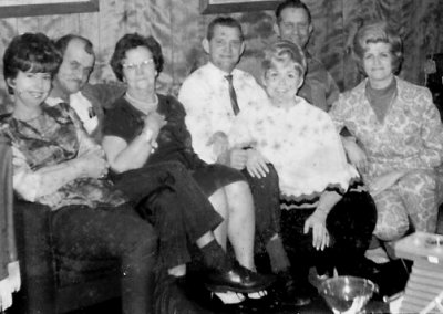 Goldie Hall with her Children 1966