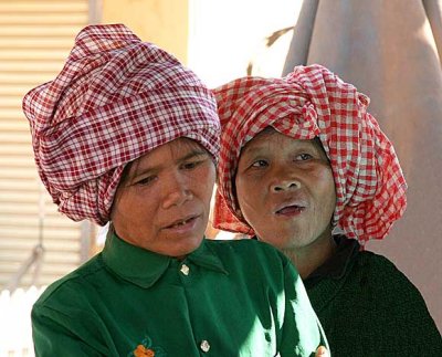 Kreung ladies in Banlung market, Cambodia.