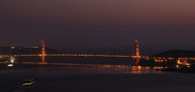 Golden Gate Bridge at night