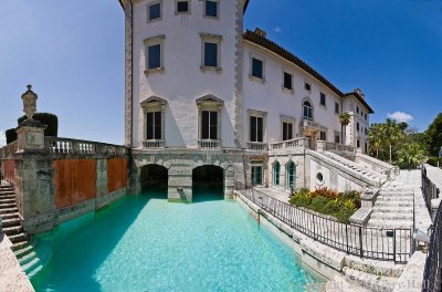 Vizcaya: The swimming pool - 7 photo pano