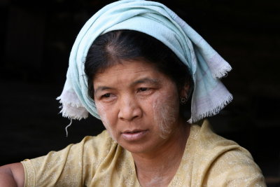 Femme birmane