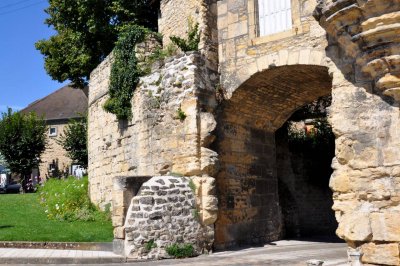 Nevers  Avant-porte du Croux