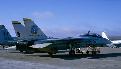 VF-124 F14A NJ-451.jpg