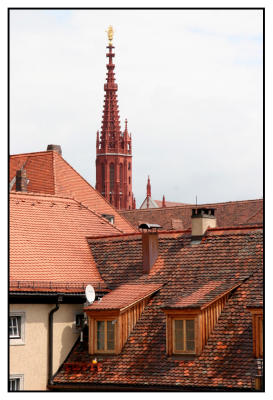 Marienkapelle and red roofs