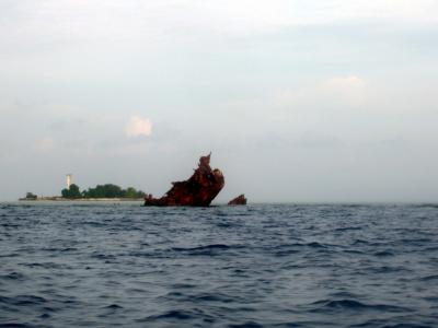 bird island and wreck2.jpg