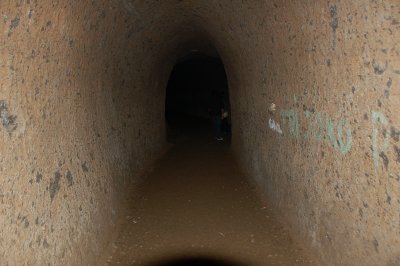 lubang sang penjaga gua