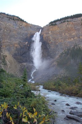 Takakaw Falls
